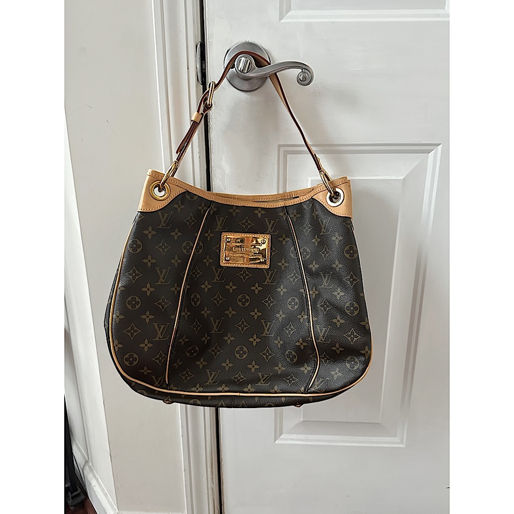 Authentic Louis Vuitton Monogram Canvas Galliera PM Shoulder Hobo Bag